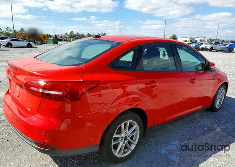 2016 Ford Focus Se z USA, uszkodzony, nr VIN 1FADP3F22GL296791